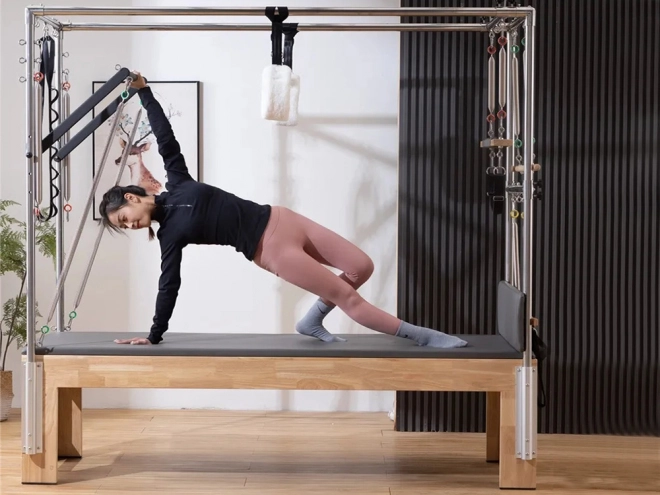 Lůžko na Pilates REFORMER