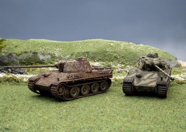 Plastikový model tanku Panther Ausf. G – sada 2 kusů
