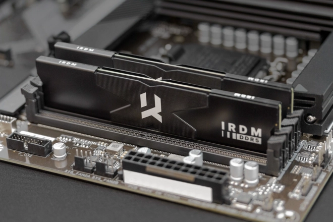 Paměť DDR5 64GB IRDM černá