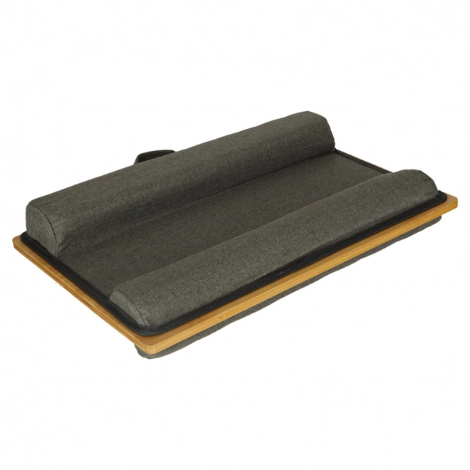 Dřevěný stolek pod notebook