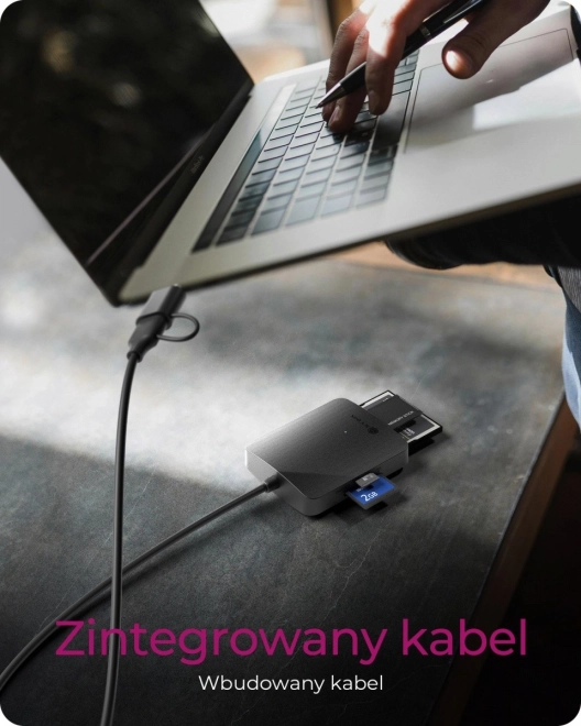 Univerzální čtečka karet USB 3.0 s Typ-C a Typ-A