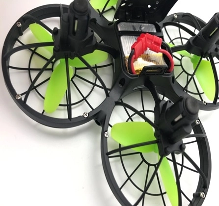 Syma Černý RC Dron X26