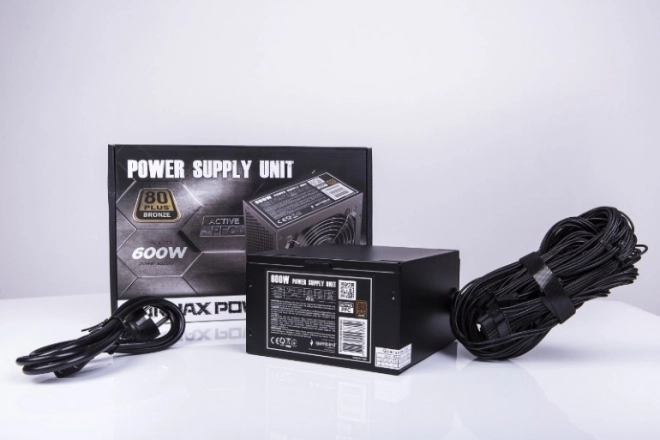 ATX 80+Bronze 600W napájecí zdroj s aktivním PFC, 12cm ventilátor