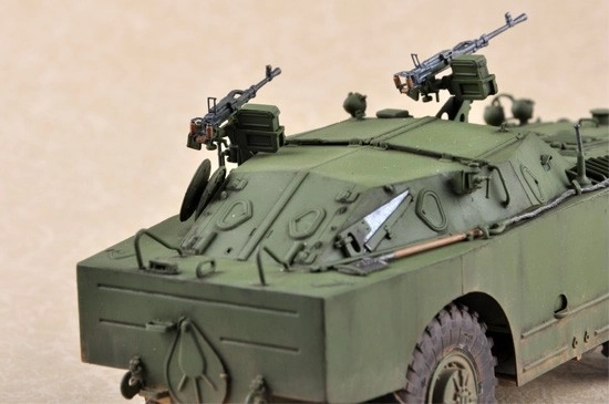 Model plastového vozidla Ruský BRDM-1
