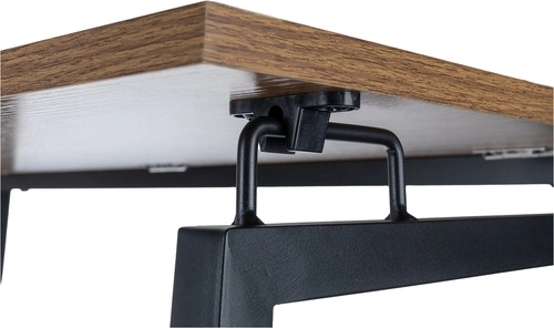 Pevná kovová konstrukce