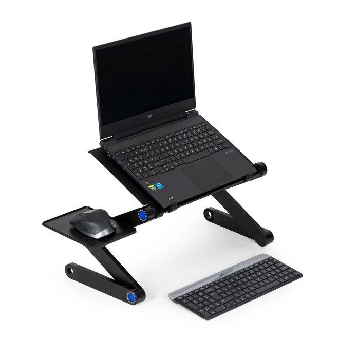 Dvě samostatné plochy: notebook a myš