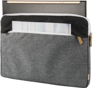 Praktická přední kapsa