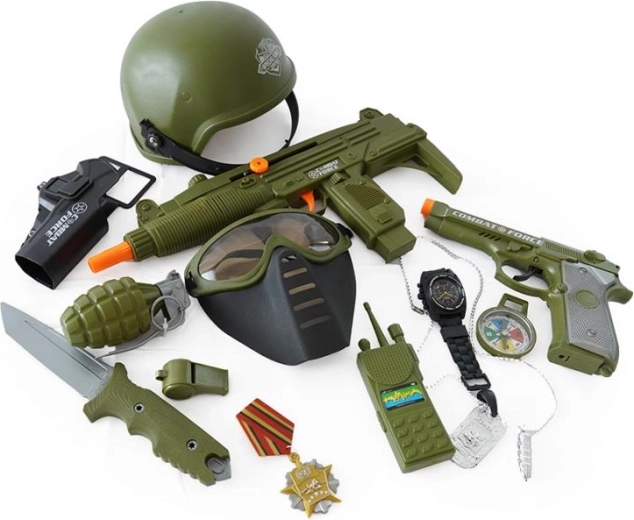 Realistická helma pro autentickou hru