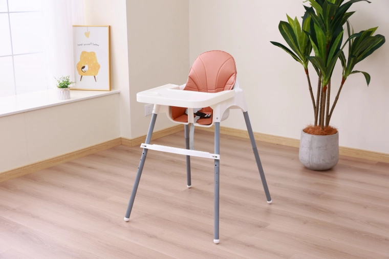 Skládací a snadno přenosná