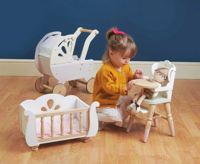 Dřevěná jídelní židlička pro panenky Le Toy Van