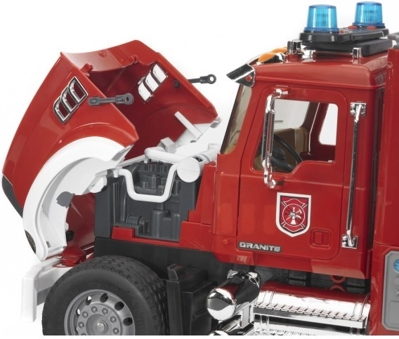 Otevíratelné části a detailní motor