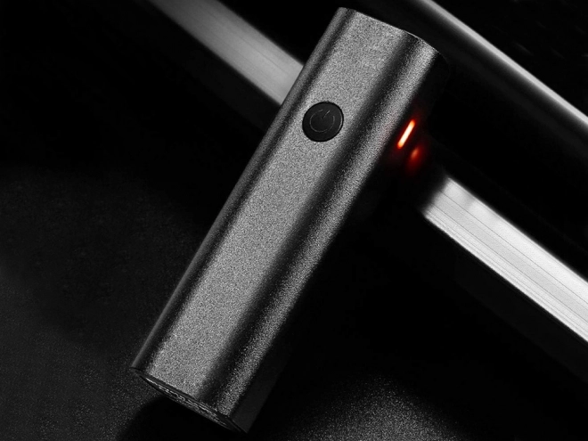 Voděodolné přední LED světlo na kolo s dobíjecí baterií