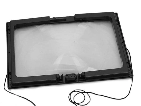 Lupa s LED osvětlením pro čtení A4