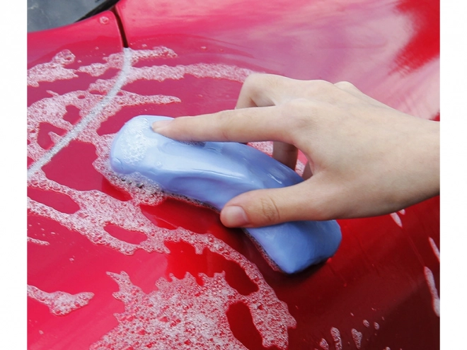Čistící jíl na lak automobilu