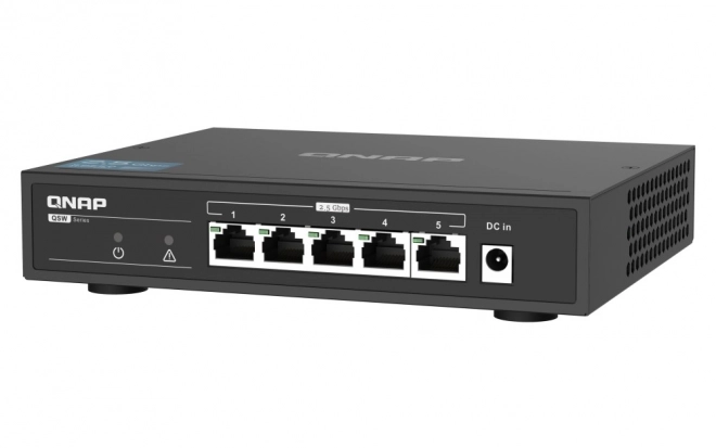 Síťový přepínač QNAP QSW-1105-5T s 5 porty 2,5 GbE