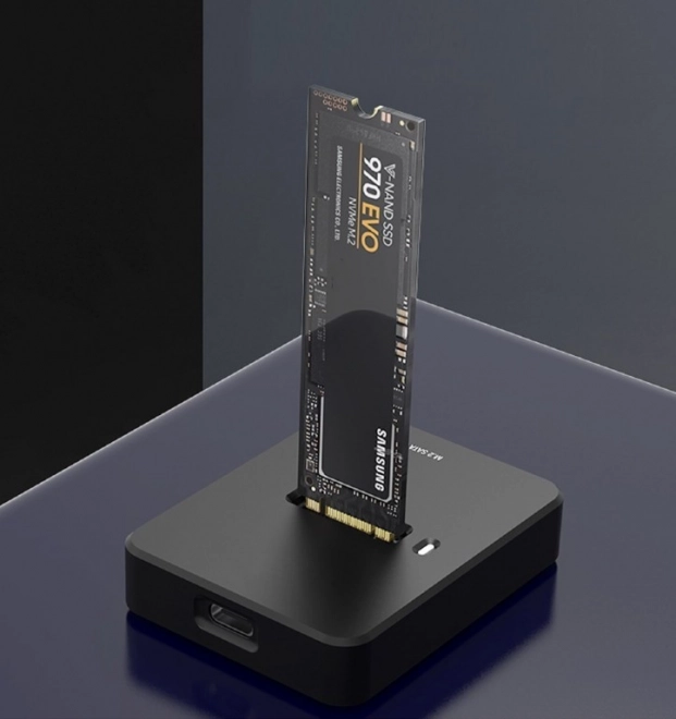 Dokovací stanice pro disky M.2 SATA a NVME USB-C
