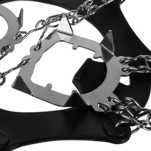 Jistý krok díky 12 nerezovým hrotům