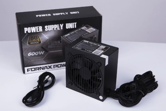 ATX 80+Bronze 600W napájecí zdroj s aktivním PFC, 12cm ventilátor