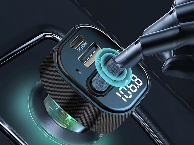 Transmitter do auta s Bluetooth 5.3, USB nabíjením a LED osvětlením
