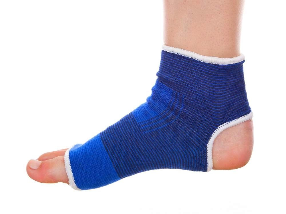 Levně Elastický bandáž na kotník SPORTWELL
