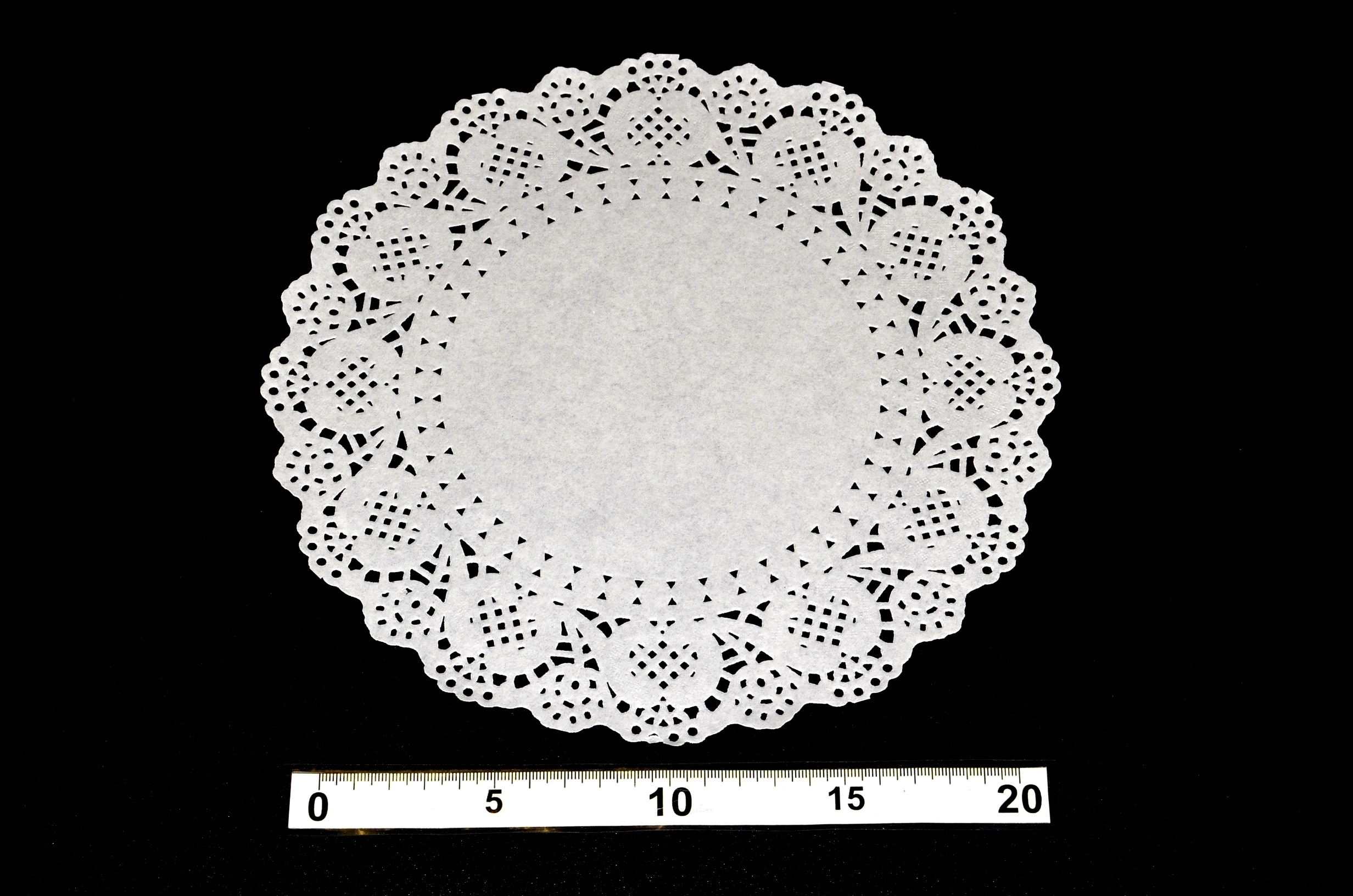 Levně Krajka pod dort 24 cm 8 ks
