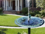 Zahradní solární fontána