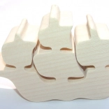 Fauna dřevěná loďka přírodní