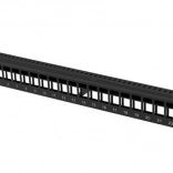 prázdný patch panel 24 portů 1U 19" černý pro keystone moduly