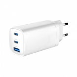 Rychlá nabíječka GaN 65 W s Power Delivery, 2× USB‑C a 1× USB‑A, bílá