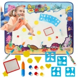 Aqua Magic vodní kreslicí podložka XXL se sadou razítek a šablon 100 × 80 cm